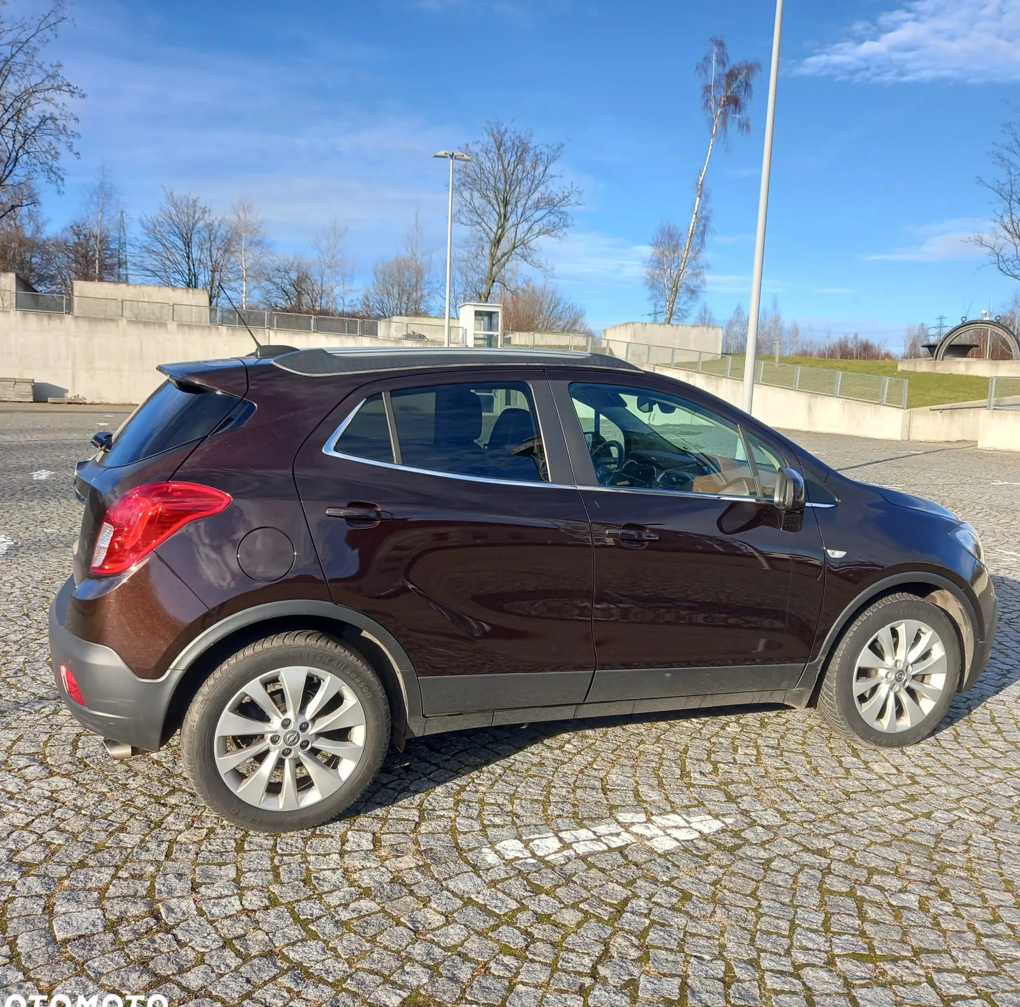 Opel Mokka cena 49600 przebieg: 122000, rok produkcji 2015 z Wałbrzych małe 121